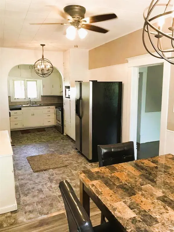 516 S Main St, Argonia, KS 67004