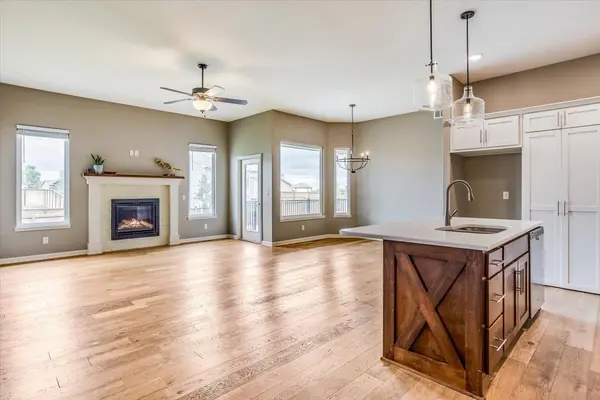 1170 N Countrywalk Ct, Rose Hill, KS 67133