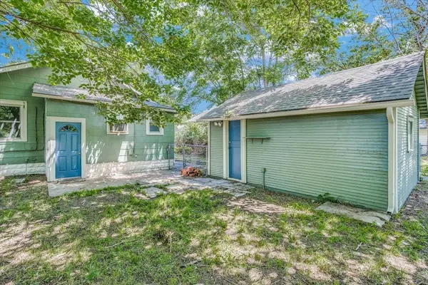 435 N Edwards, Wichita, KS 67203