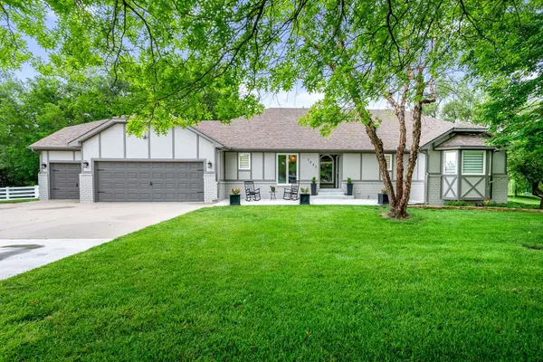 7622 SW Cedar Ln, Augusta, KS 67010