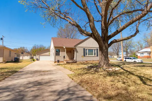 1737 N Main St, Kingman, KS 67068