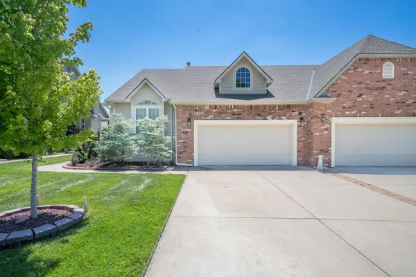 2377 N Lighthouse Cv, Wichita, KS 67205