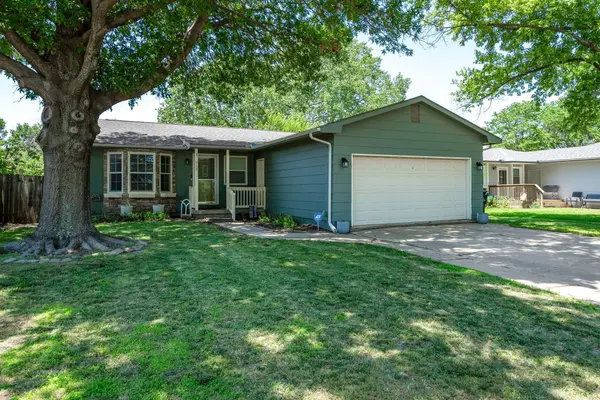 917 Alice St, Augusta, KS 67010