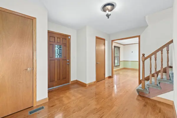 7205 E Greenbriar Cir, Wichita, KS 67226