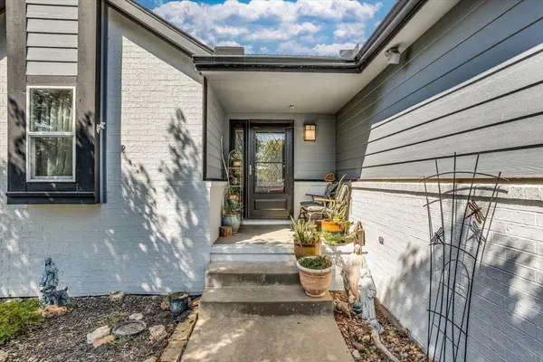 2402 Eastridge St, Goddard, KS 67052