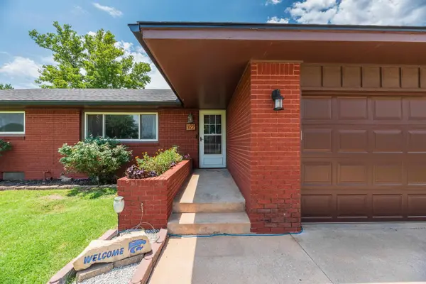 922 N Springfield Ave, Anthony, KS 67003
