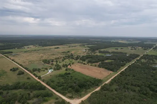 3086 SADDLE RD, Elk City, KS 67344