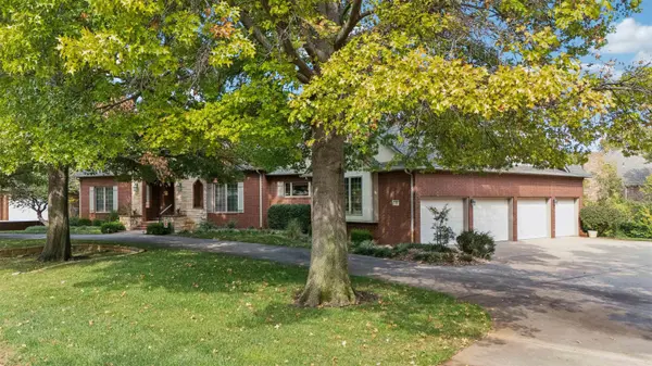30 Taylor Ave, Augusta, KS 67010
