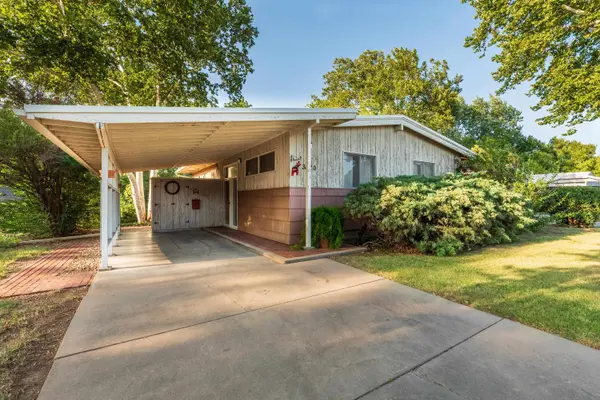 3820 E Kinkaid St, Wichita, KS 67218