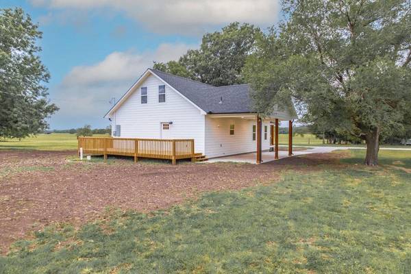 300 S Walnut, Dexter, KS 67038