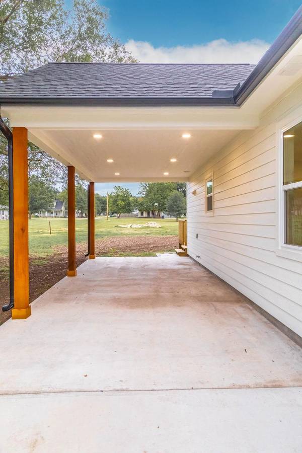 300 S Walnut, Dexter, KS 67038