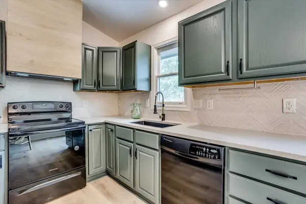 10624 E Bluestem St, Wichita, KS 67207
