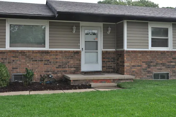 6520 E Perryton, Bel Aire, KS 67226
