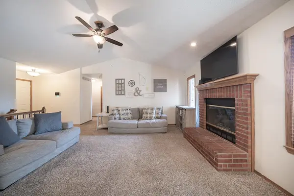 11221 W DORA CT, Wichita, KS 67209