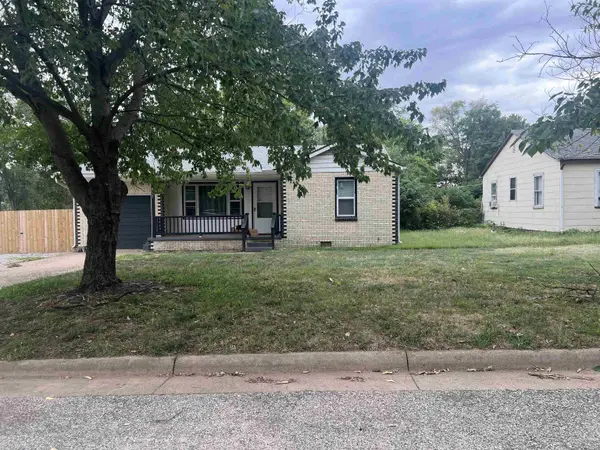 917 W Oak, Arkansas City, KS 67005