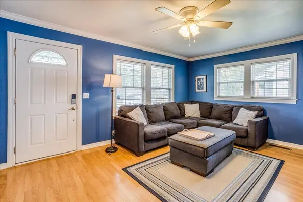 174 Western Ave, Haysville, KS 67060