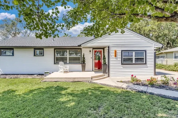 113 N Harrison Ave, Sedgwick, KS 67135