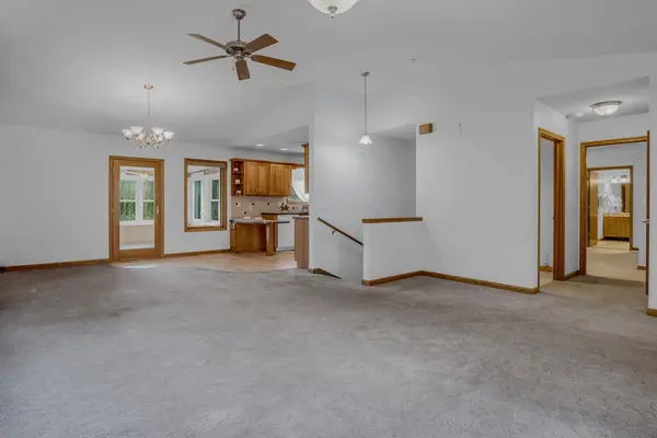 613 N Main St, Elbing, KS 67041