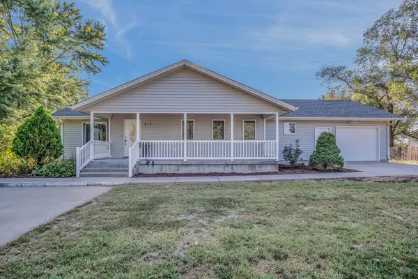 613 N Main St, Elbing, KS 67041