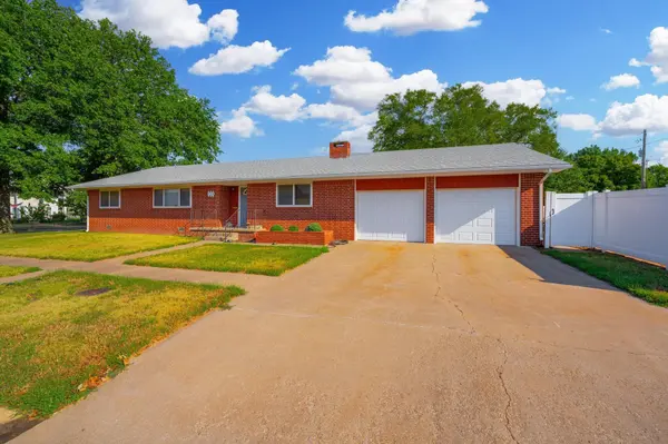 124 S Osage St, Caldwell, KS 67022