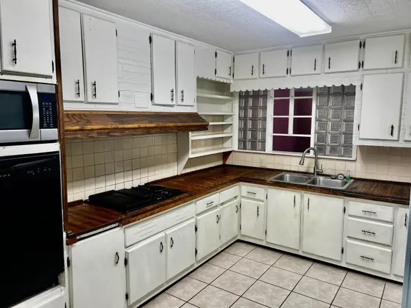 1615 N 8, Arkansas City, KS 67005