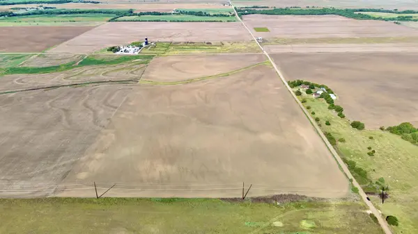 SE/c of N Bluff Rd & W 20th Ave N, Milan, KS 67105