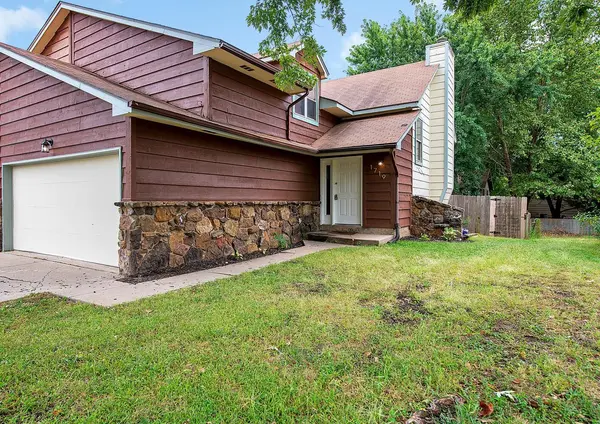 1719 E Pinion Rd, Derby, KS 67037