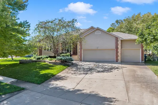 1029 N North Shore Blvd, Wichita, KS 67212-7206