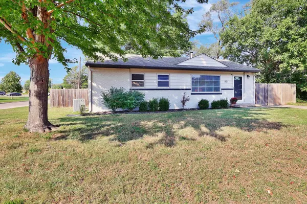 801 N WESTVIEW DR, Derby, KS 67037