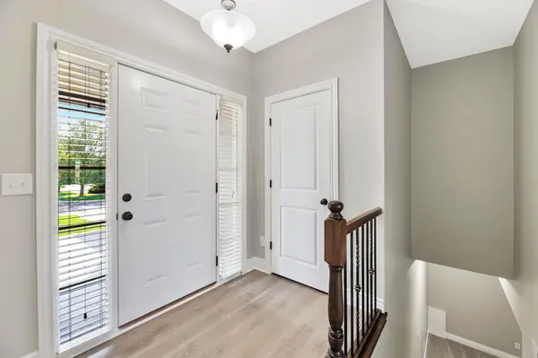 933 W Threewood Ct, Andover, KS 67002