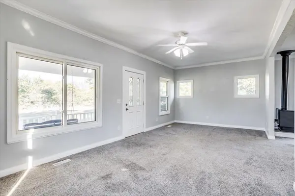 2904 SW Hunter Rd, Towanda, KS 67144