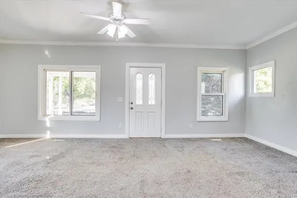 2904 SW Hunter Rd, Towanda, KS 67144