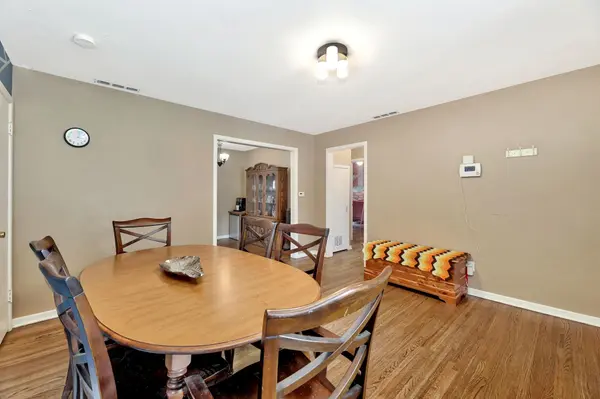 1426 E Jump Ave, Wichita, KS 67216-1323