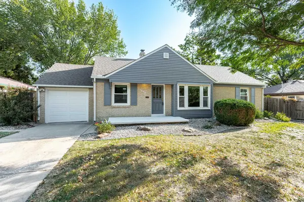 5640 E Park Hollow Dr, Wichita, KS 67208