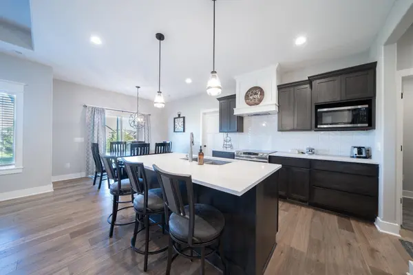3044 Merlins Glen St, Mulvane, KS 67110