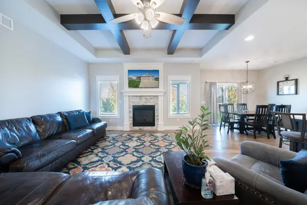 3044 Merlins Glen St, Mulvane, KS 67110