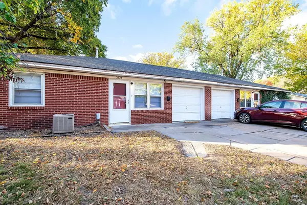 2321-23 E Skinner St, Wichita, KS 67211