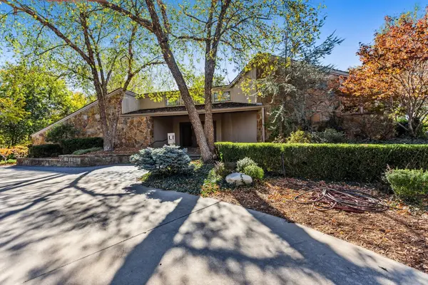 601 N Powell St, Wichita, KS 67230
