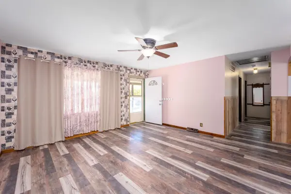 217 S Patrick Henry Rd, Andover, KS 67002