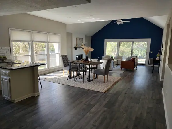 8920 E Peppertree Cir, Wichita, KS 67226