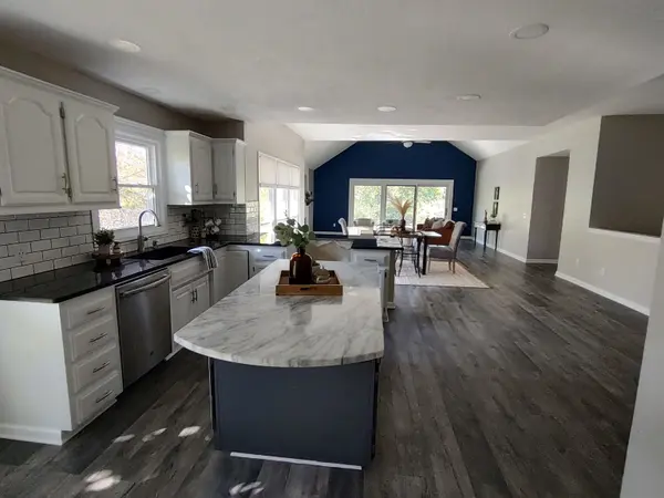 8920 E Peppertree Cir, Wichita, KS 67226