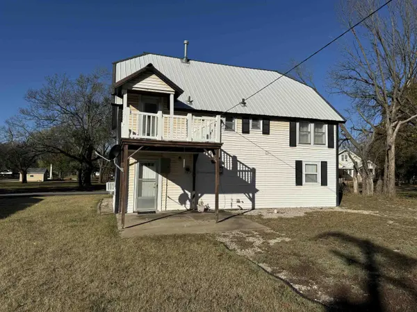 133 S Paw Paw, Howard, KS 67349