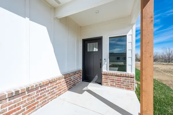 2274 S Horseback St, Wichita, KS 67230