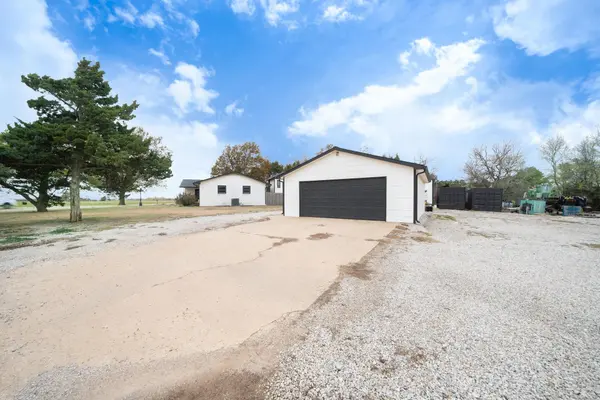 3802 N 135th St W, Maize, KS 67101