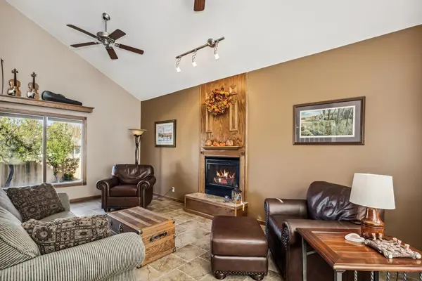 618 Plum Blue Circle, Benton, KS 67017
