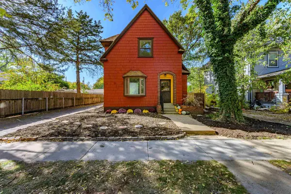 1131 N Pearce Ave, Wichita, KS 67203