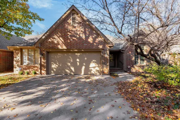 2213 N Penstemon St, Wichita, KS 67226