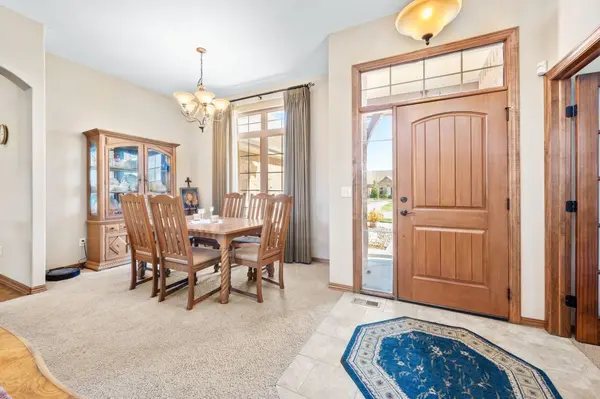 2407 N Sawgrass Ct, Derby, KS 67037