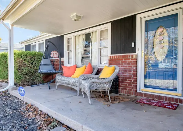 163 Western Ave, Haysville, KS 67060