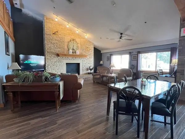 1430 S Fossil St, Russell, KS 67665